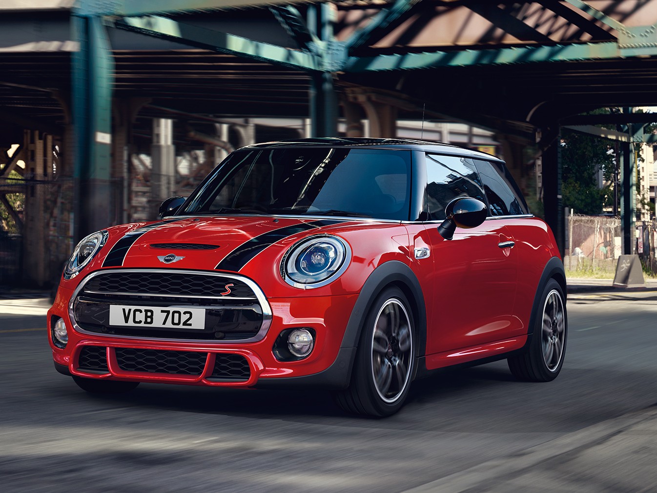 MINI na estrada.